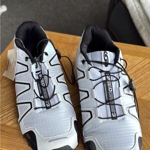Men’s Salomon Speedcross 3 Athletic Shoes Size 9.5